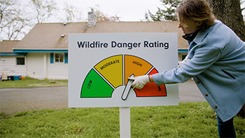 Wildfire danger rating sign